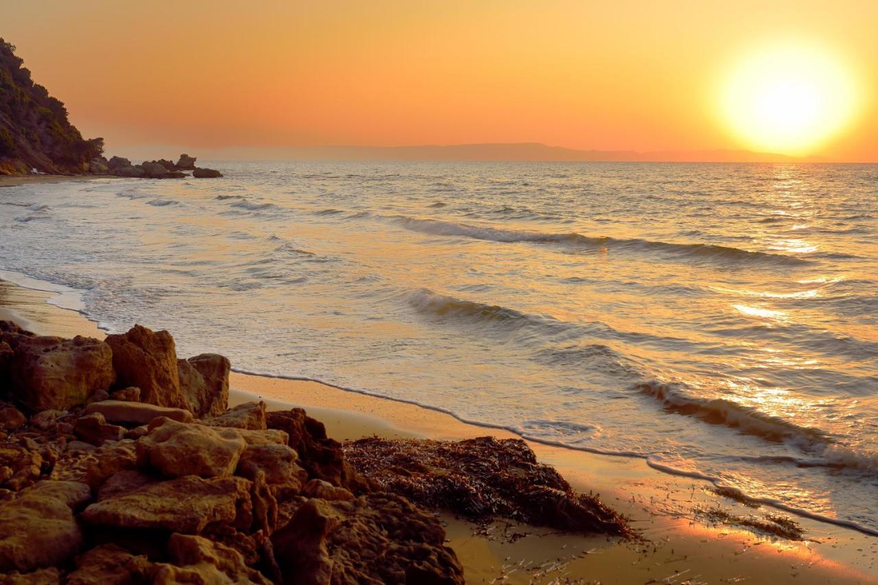Analipsi Beach Front Villas Kástro Tornéze Екстериор снимка