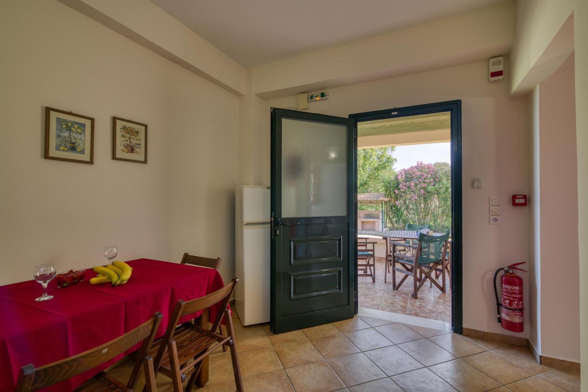 Analipsi Beach Front Villas - Happy Rentals Kástro Tornéze Екстериор снимка